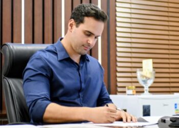 Governador Lucas Ribeiro anuncia convocação de 1.829 concursados para a educação, saúde e segurança pública