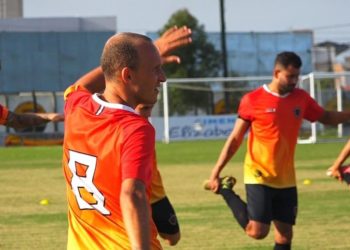 Sem atuar há 55 dias, meia Juninho deve voltar ao Botafogo-PB