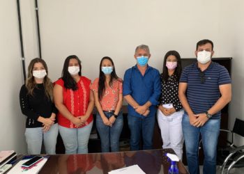 Comissão da Prefeitura de Pombal vem a Bananeiras conhecer o programa que garante escrituras a população