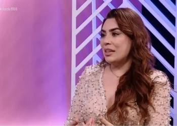 BBB22: Naiara Azevedo solta o verbo e pede eliminação coletiva