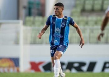 Treze anuncia lateral-esquerdo como 21º reforço para a temporada 2025