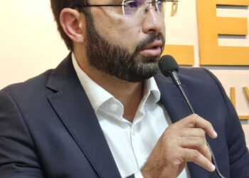 Advogado Jovelino Carolino Delgado Neto Recebe Título de Cidadão Casserenguense