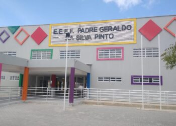Nova Escola em Solânea: Deputado estadual Tião Gomes e Beto do Brasil Agradecem ao Governador João Azevedo