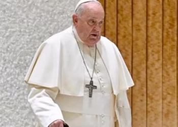 Vaticano atualiza o estado de saúde do papa Francisco nesta 2ª (24/2)