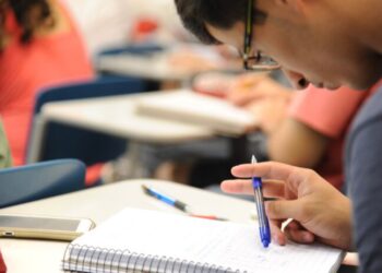 UFPB oferece cursinhos preparatórios para Enem em duas cidades; saiba como se inscrever