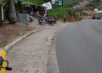 Acidente na chegada a Bananeiras: Caminhão tomba, mas felizmente sem vítimas