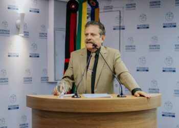 Nos 190 anos da Assembleia Legislativa, Tião Gomes destaca legado de desenvolvimento no Brejo paraibano