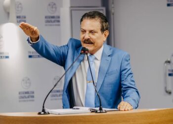 Tião Gomes deve disputar vaga na Câmara Federal, após convite de João Azevêdo