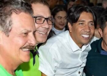 Tião Gomes segue investindo no Brejo e garante emenda para Cacimba de Dentro; prefeito Pollyanno e ex-prefeito Nelinho agradecem apoio