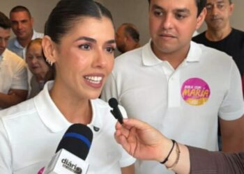 Prefeito de Solânea impede discurso de Maria Porto e caso vai parar no MPE